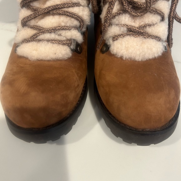 UGG boots - Picture 8 of 11